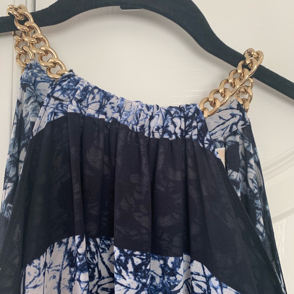 Dress - Picture 3 of 5